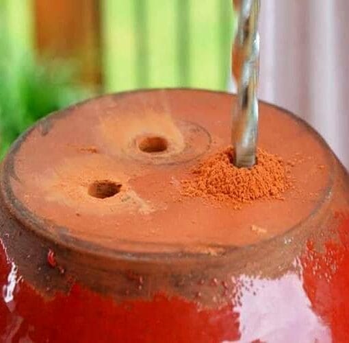 hacer agujero en maceta de cerámica